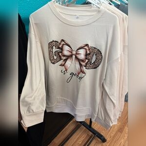 Cream Graphic Sweatshirt with Bow Design